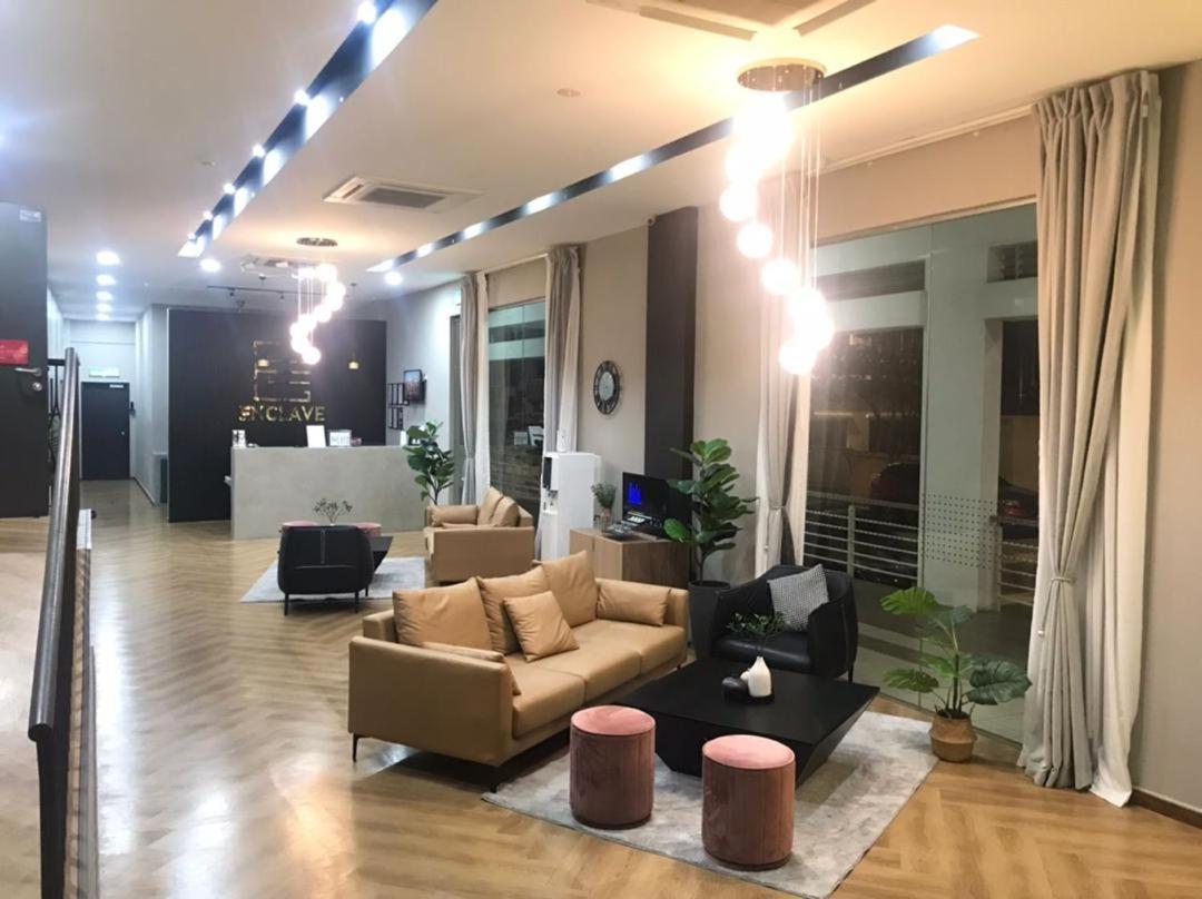 פוטראג'איה Enclave Business Hotel מראה חיצוני תמונה